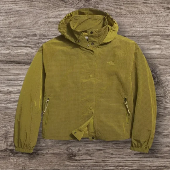 The North Face Women's M66 Utility Wind Jacket - Sulphur Moss - Picture 9 of 10
